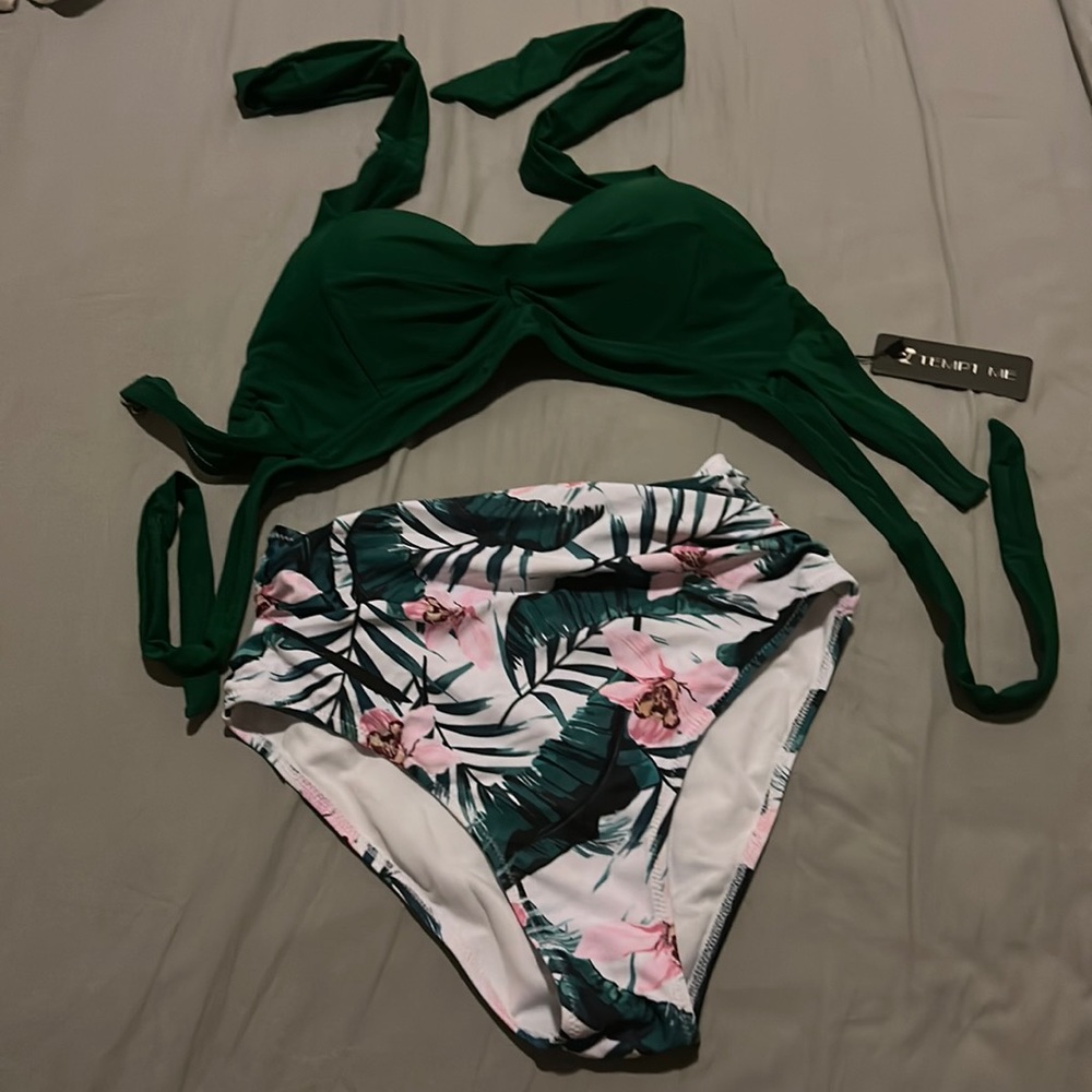 Swimming suit